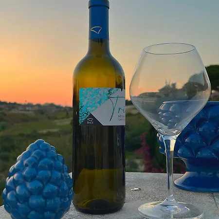 Notti Saracene Konukevi 4*